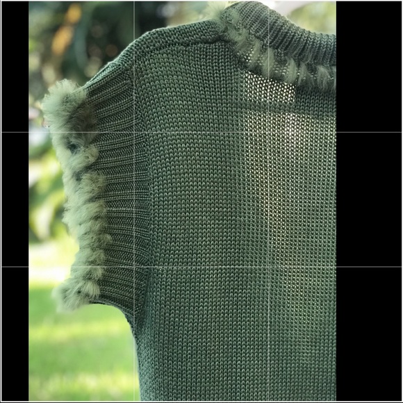 Cardigan Vest Green with Fur Trim - Picture 4 of 8
